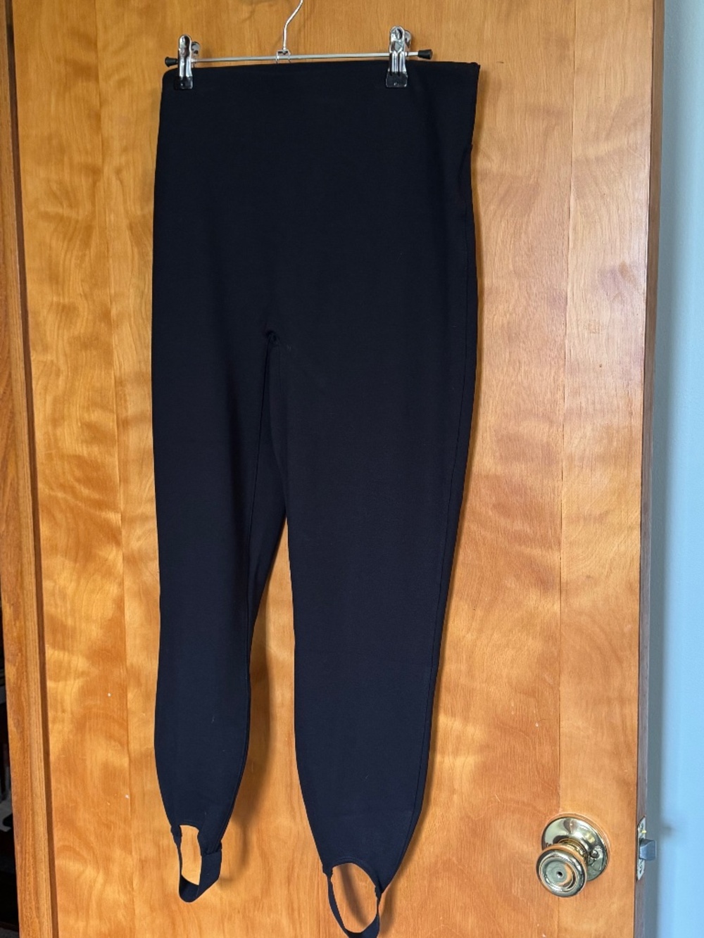 Spanx Ponte Stirrup Legging -- Black, Large